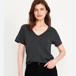 Old Navy Gray V-Neck Tshirt Charcoal Short Sleeve NWT Womens Size Medium